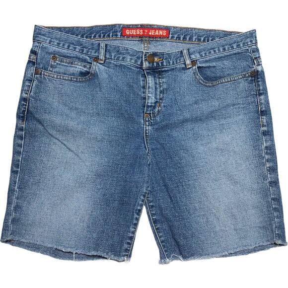 Guess (32) Women's Y2K Blue Medium Wash Cut Off Bermuda Jean Shorts Denim - Picture 1 of 8